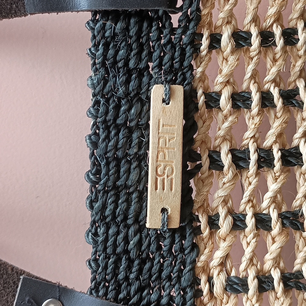 Espirt Raffia Tote - Picture 2 of 11